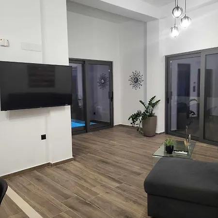 White Boutique Homes - Serenity *